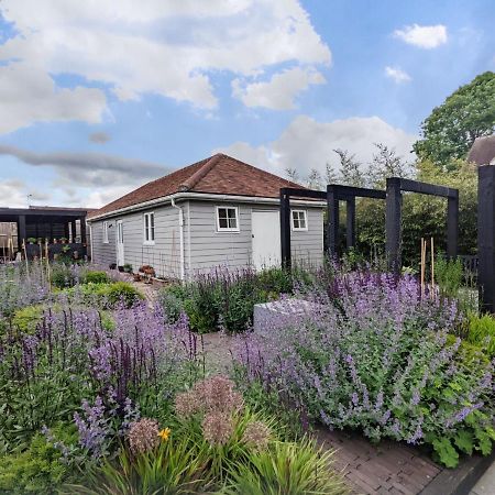 Little Maplewood, Tangmere المظهر الخارجي الصورة